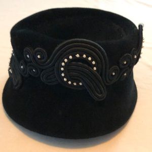 Vintage wool bucket hat